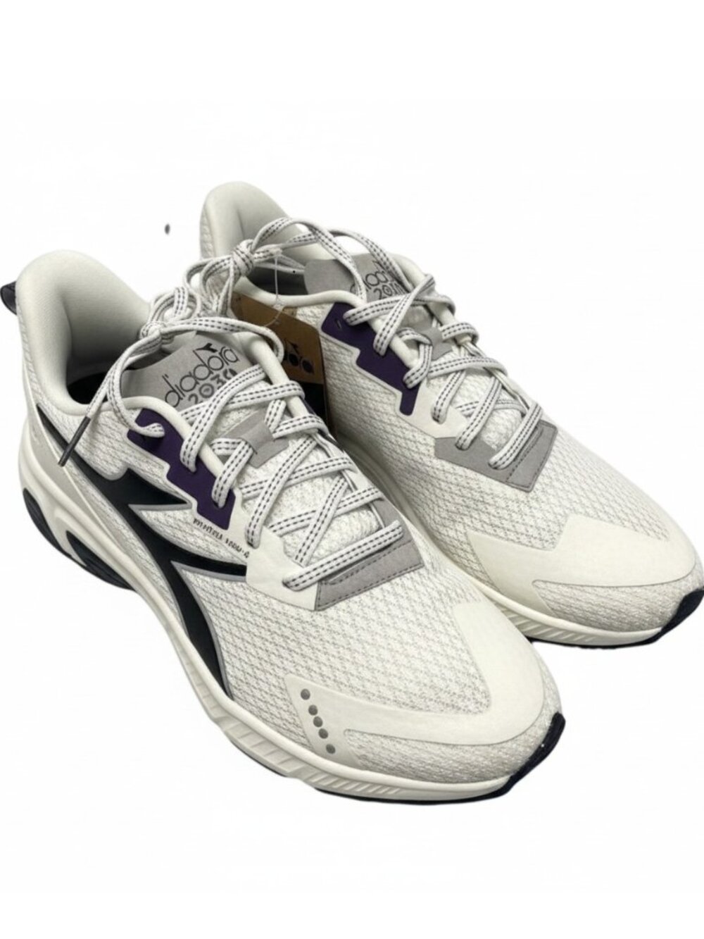 NEW DIADORA Women’s Mythos Blushield Volo 4 Running Shoes – Size 8.5 – White